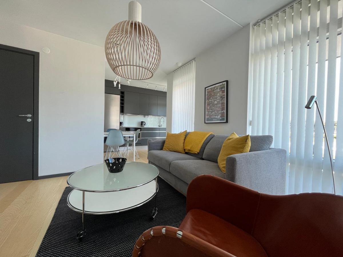 Ahusbrygga Apartment Hotel Ngoại thất bức ảnh